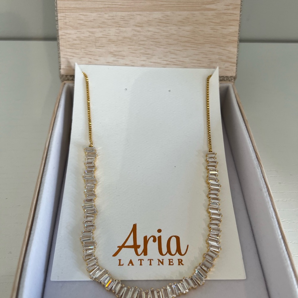 Aria Lattner Gold Necklace with Clear Crystal Bars